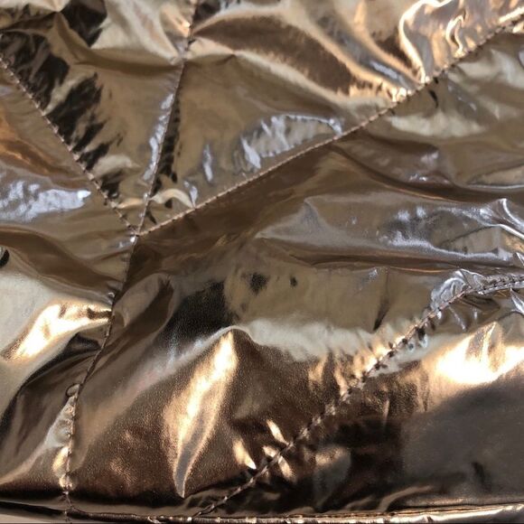 Victoria's Secret Limited Edition 2017 Metallic Rose Gold Tote Bag VS Travel - Picture 5 of 12